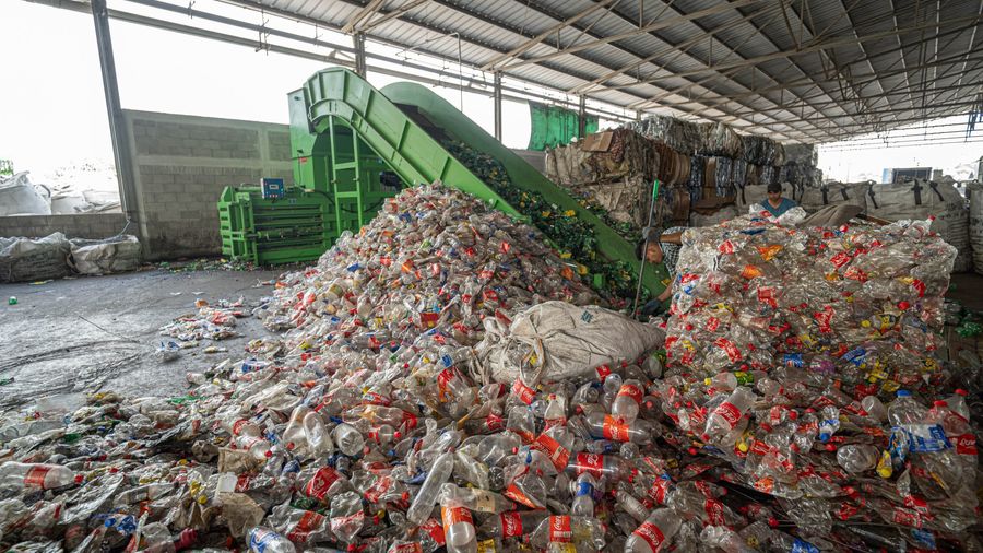 waste management, ocean waste management, ocean plastic, ocean plastic pollution, gpgp, the ocean cleanup, ocean cleanup, clean oceans, river pollution, river waste management, river waste, river plastic pollution